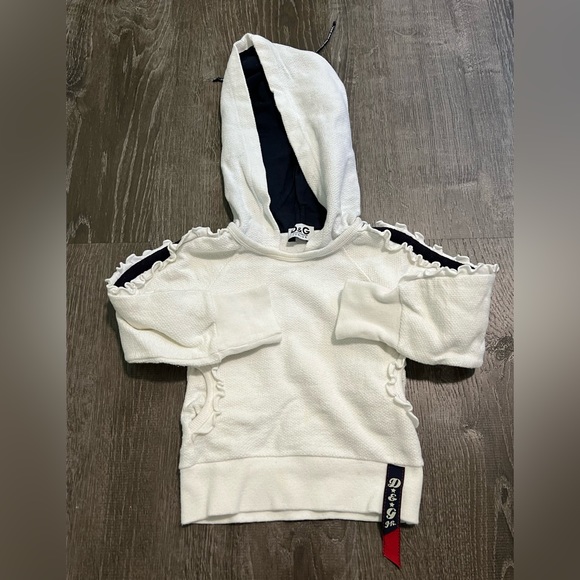 DOLCE & GABBANNA***White Sweater Size 2*** EUC $480 - Picture 3 of 5